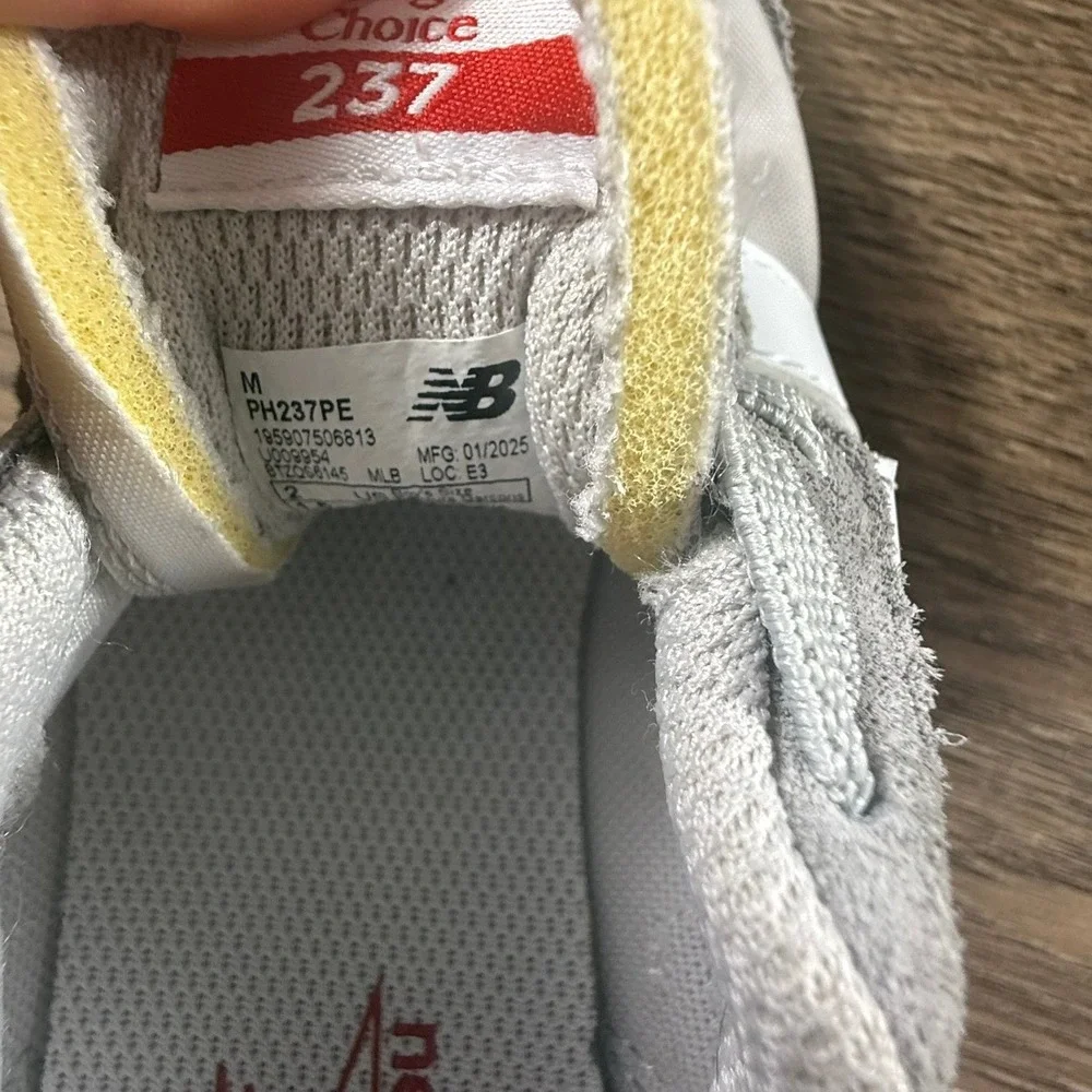 New Balance 237 Youth Sneakers Gray White Elastic Laces Lifestyle School Neutral